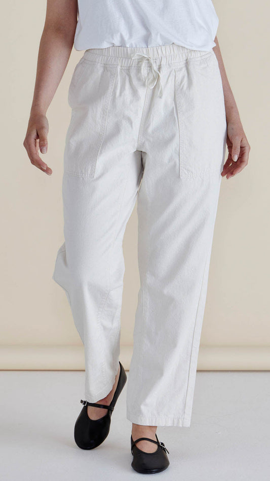 Quinn Jogger in Oat by Betty Basics