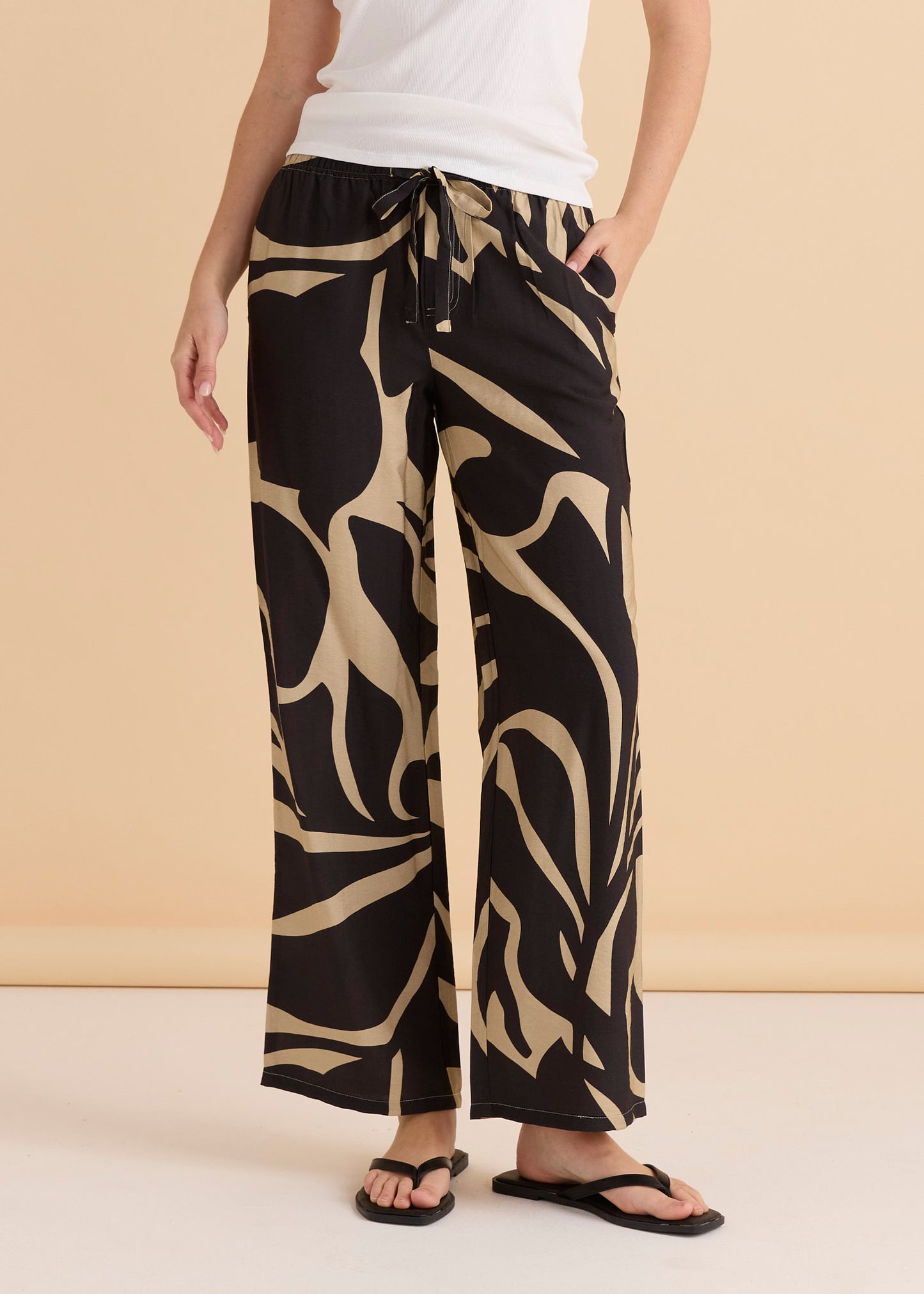 Sutton Relaxed Pant