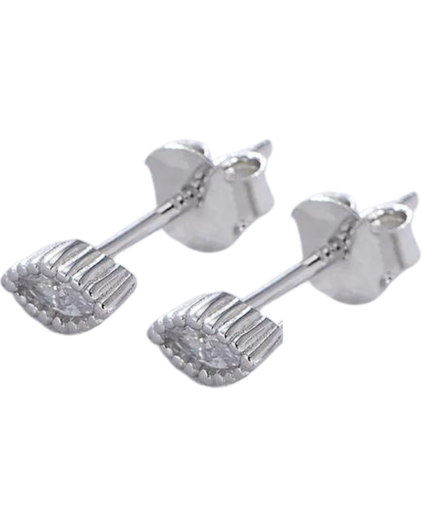 Lila Stud Earrings Silver