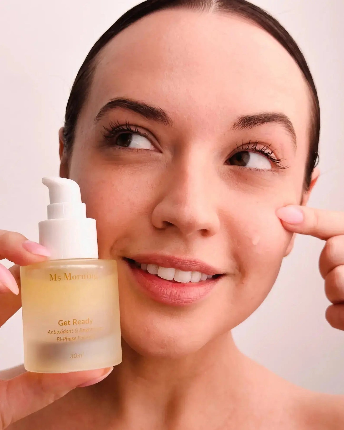 Hydrating antioxidant oil for smooth radiant complexion by Ms Morning. Try the Get Ready Antioxidant & Brightening Bi-Phase Face Oil. Korean skincare made in Australia.