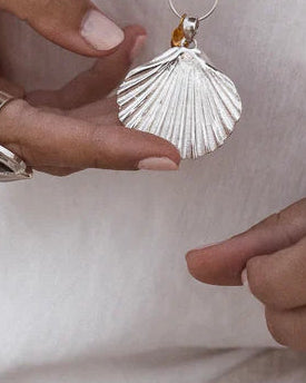 Queen Scallop Shell Pendant Necklace Sterling Silver
