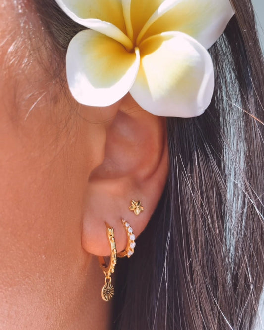 Soleil Sun Huggie Earrings 18k Gold