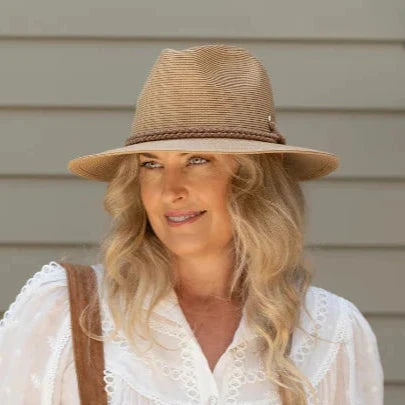 Rita Short Brim Panama Caramel Hat