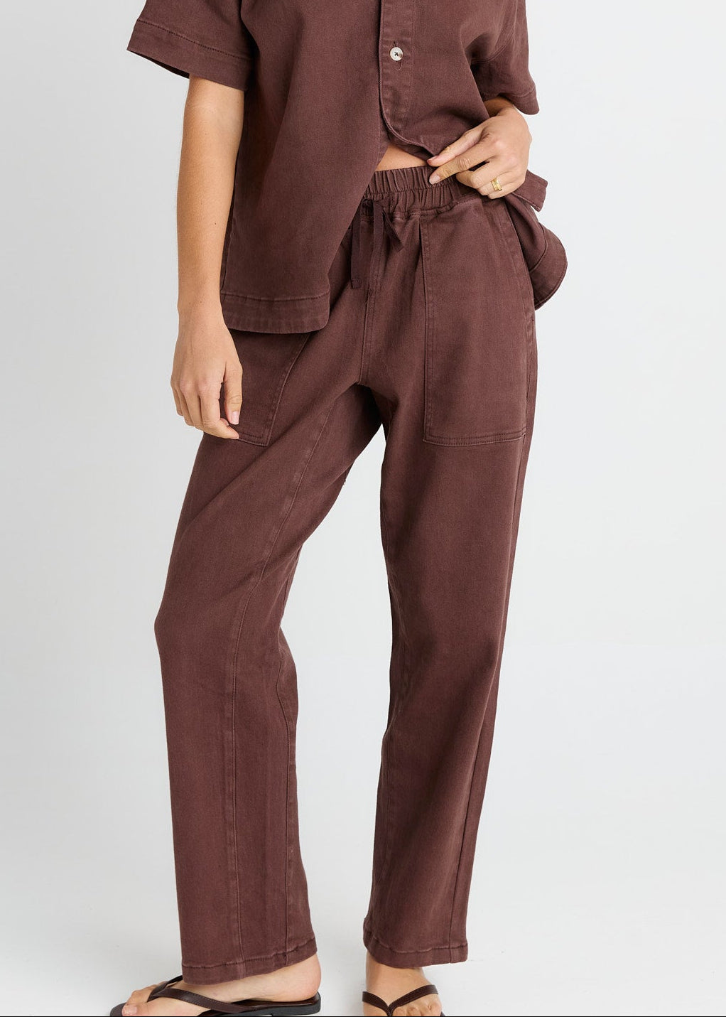 Quinn Denim Cotton Jogger in Chocolate by Betty Basics