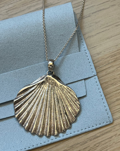 Queen Scallop Shell Pendant Necklace Sterling Silver