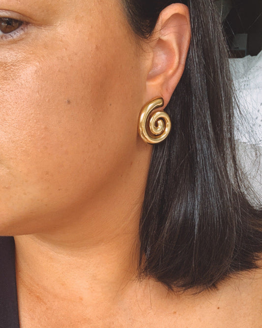 Tides Statement Stud Earrings 18k Gold