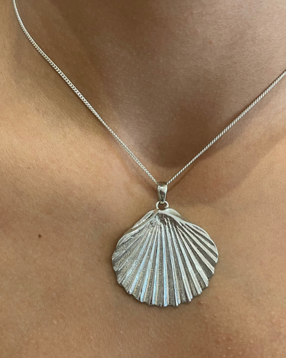 Queen Scallop Shell Pendant Necklace Sterling Silver