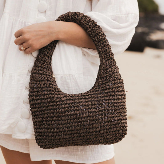 Nellie Shoulder Bag Raffia in Chocolate