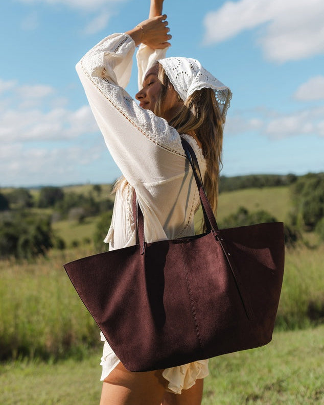 Sawyer Tote Bag Chocolate Suedette