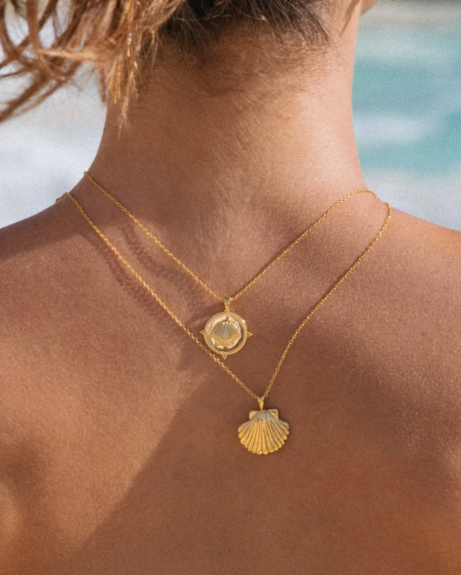 Sun Shell Necklace 18k Gold