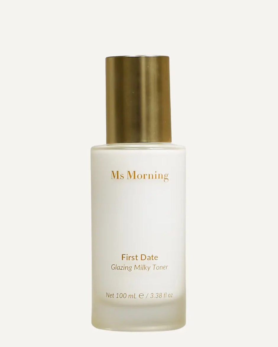 Ms Morning skincare hydrating toner close up milky consistency. First Date Glazing Milky Toner.