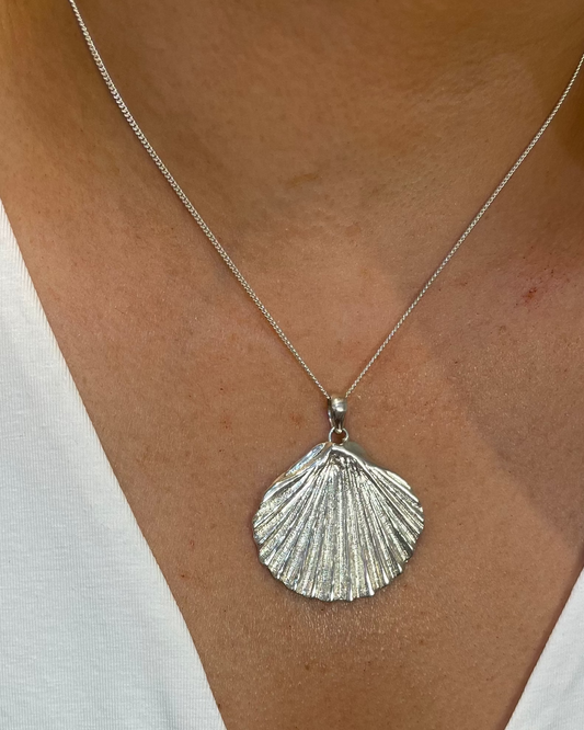 Queen Scallop Shell Pendant Necklace Sterling Silver