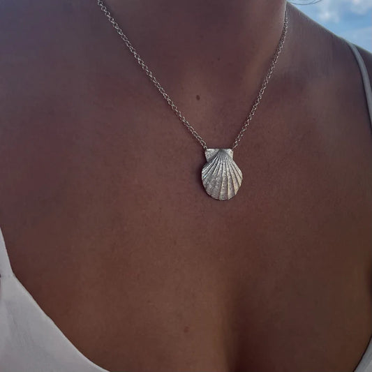 Siren Scallop Shell Pendant Necklace