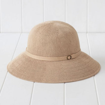 Kay Bucket Hat in Dark Beige