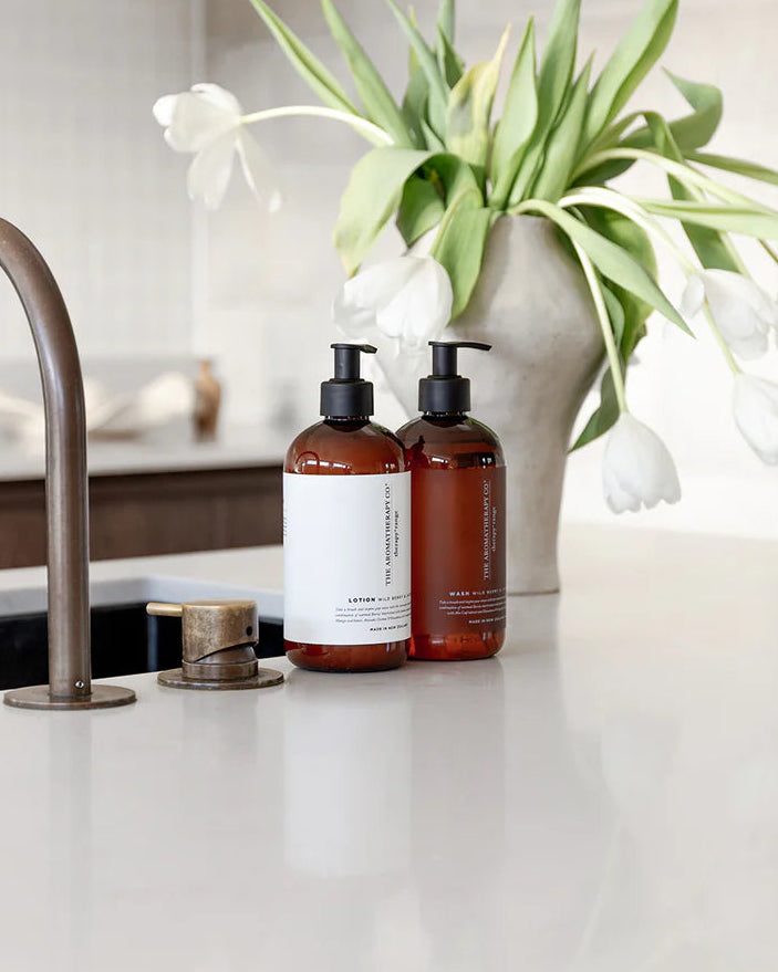 UNWIND | Coconut & Water Flower Luxe Body Wash 500ml