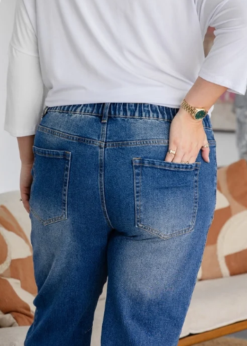 Jordyn Relaxed Fit Jeans