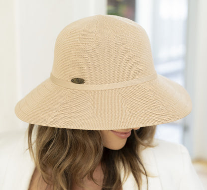 Kay Bucket Hat in Dark Beige