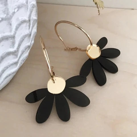 Jumbo Daisy Hoop Earring Black & Gold